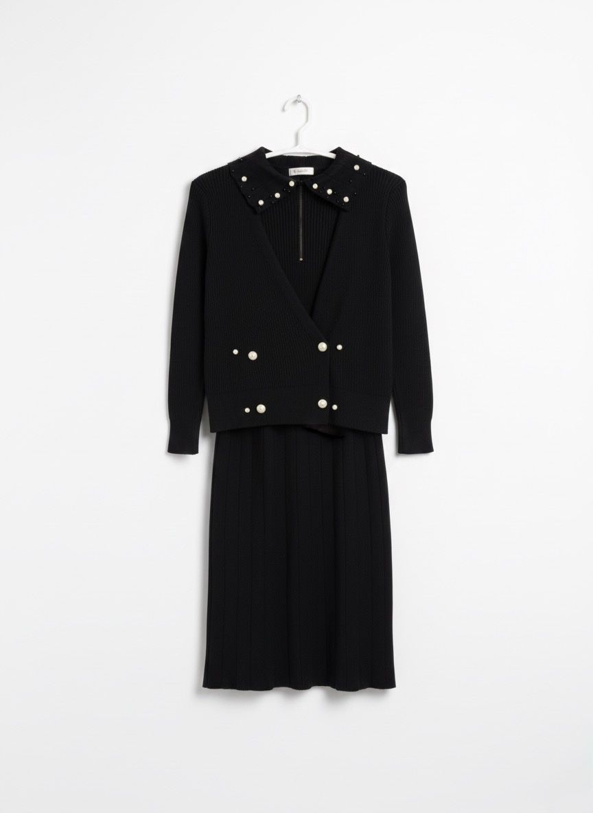 Embroidered Knitwear